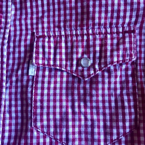 Levi’s Button Down - Picture 2 of 5